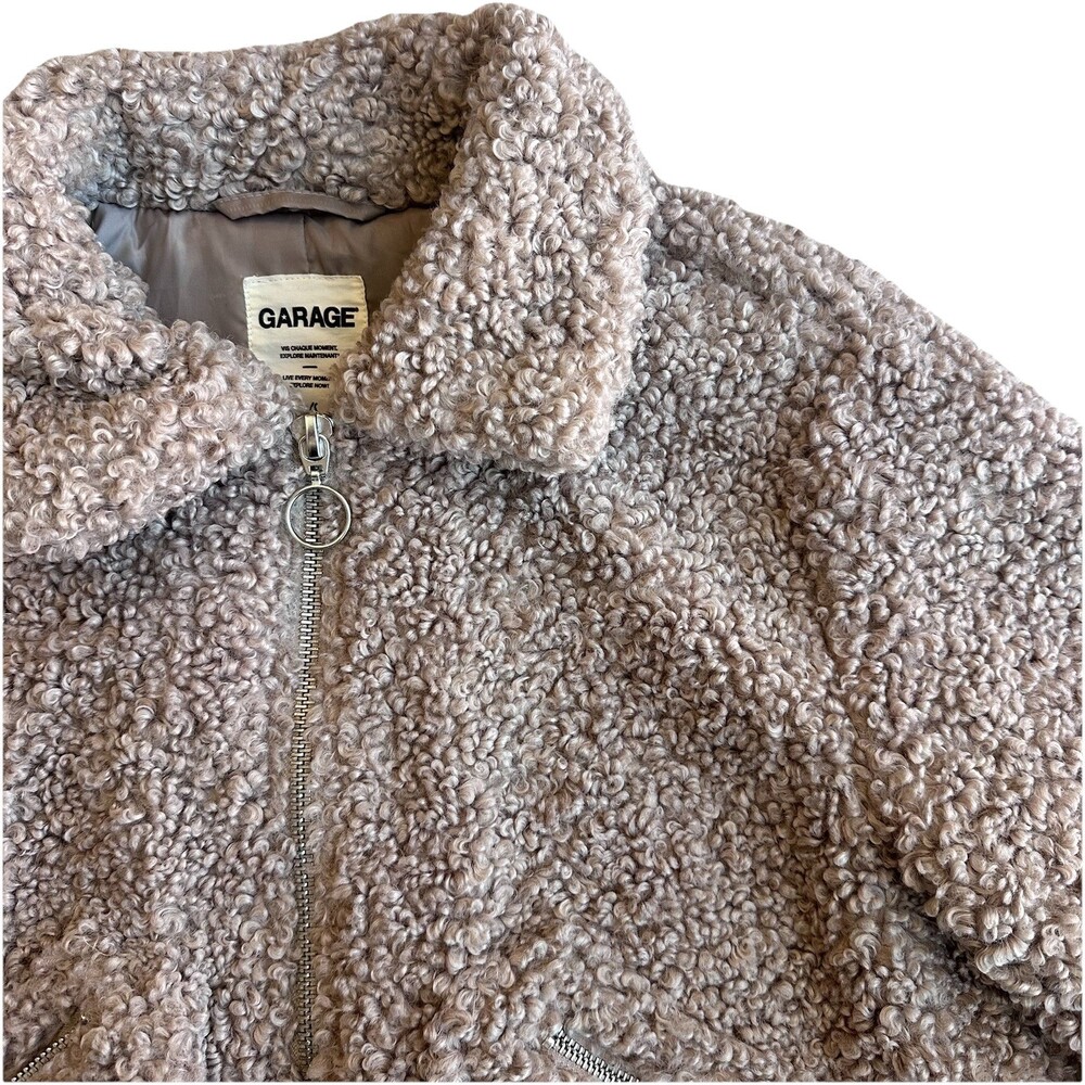 Garage Beige Shearling Full Zip Collared Short Jacket with Zipped Pockets P/S - Picture 2 of 9